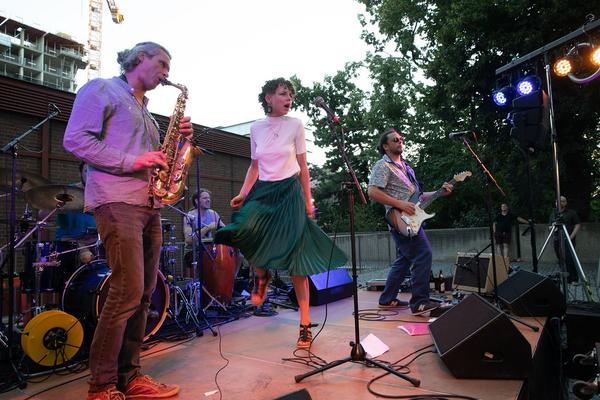 Belvedere 21: Konzert Spitting Ibex @ Sommerfest 2019 (5.7.2019)  https://www.belvedere21.at/sommerfest | Foto: eSeL| Foto: eSeL Foto: eSeL.at - Lorenz Seidler