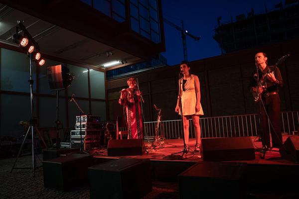 Belvedere 21: Konzert "Manuela" @ Sommerfest 2019 (5.7.2019)  https://www.belvedere21.at/sommerfest | Foto: eSeL| Foto: eSeL Foto: eSeL.at - Lorenz Seidler
