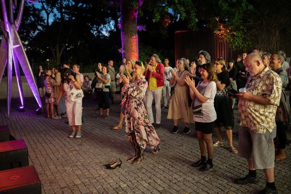 Belvedere 21: Konzert "Manuela" @ Sommerfest 2019 (5.7.2019)  https://www.belvedere21.at/sommerfest | Foto: eSeL| Foto: eSeL Foto: eSeL.at - Lorenz Seidler