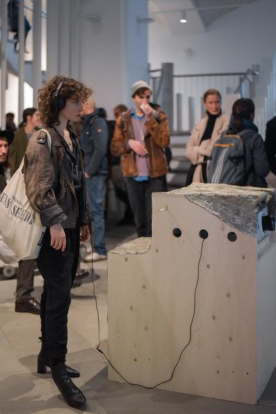 akbild @ xhibit E: Spezialschule für Bildhauerei (Eröffnung, 17.10.2019) https://www.akbild.ac.at/Portal/ausstellen/ausstellungen/spezialschule-fuer-bildhauerei-arbeitstitel | Foto: eSeL.at - Joanna Pianka