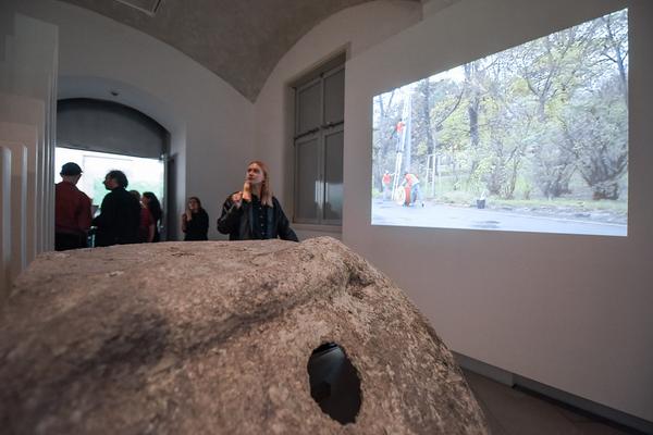 akbild @ xhibit E: Spezialschule für Bildhauerei (Eröffnung, 17.10.2019) https://www.akbild.ac.at/Portal/ausstellen/ausstellungen/spezialschule-fuer-bildhauerei-arbeitstitel | Foto: eSeL.at - Joanna Pianka