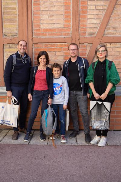 AzW Stadtlabor: Wie Wir Wohnen. Schlüsselübergabe (21.9.2019) https://stadtlabore.wien.gv.at/site/willst-du-hier-wohnen | Foto: eSeL Foto: eSeL.at - Lorenz Seidler