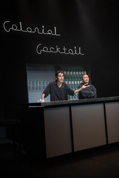 brut: Stefanie Sourial - Colonial Cocktail.
Volume 2: Spirits mit Special Guest Hyo Lee (9. - 13.5.2019, studio brut) https://esel.cc/brut_colonialcocktail2 Foto: eSeL.at - Lorenz Seidler