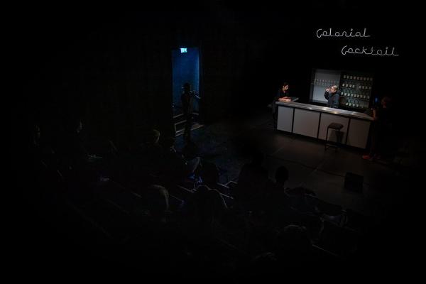 brut: Stefanie Sourial - Colonial Cocktail.
Volume 2: Spirits mit Special Guest Hyo Lee (9. - 13.5.2019, studio brut) https://esel.cc/brut_colonialcocktail2 Foto: eSeL.at - Lorenz Seidler