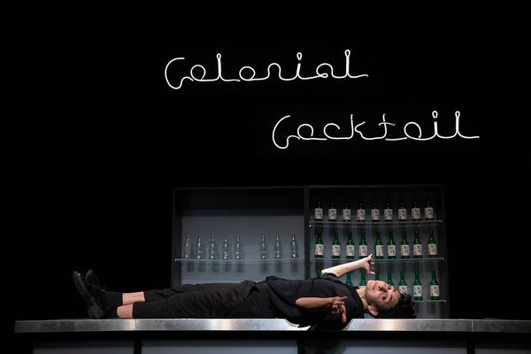 brut: Stefanie Sourial - Colonial Cocktail.
Volume 2: Spirits mit Special Guest Hyo Lee (9. - 13.5.2019, studio brut) https://esel.cc/brut_colonialcocktail2 Foto: eSeL.at - Lorenz Seidler