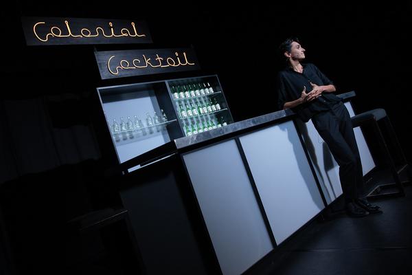 brut: Stefanie Sourial - Colonial Cocktail.
Volume 2: Spirits mit Special Guest Hyo Lee (9. - 13.5.2019, studio brut) https://esel.cc/brut_colonialcocktail2 Foto: eSeL.at - Lorenz Seidler