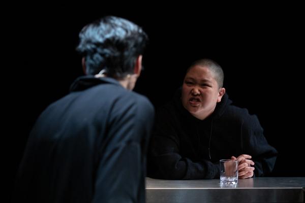 brut: Stefanie Sourial - Colonial Cocktail.Volume 2: Spirits mit Special Guest Hyo Lee (9. - 13.5.2019, studio brut) https://esel.cc/brut_colonialcocktail2 Foto: eSeL.at - Lorenz Seidler