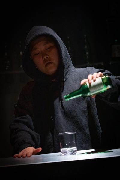 brut: Stefanie Sourial - Colonial Cocktail.Volume 2: Spirits mit Special Guest Hyo Lee (9. - 13.5.2019, studio brut) https://esel.cc/brut_colonialcocktail2 Foto: eSeL.at - Lorenz Seidler