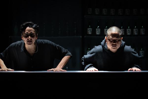 brut: Stefanie Sourial - Colonial Cocktail.Volume 2: Spirits mit Special Guest Hyo Lee (9. - 13.5.2019, studio brut) https://esel.cc/brut_colonialcocktail2 Foto: eSeL.at - Lorenz Seidler
