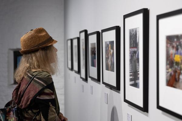 Kunst Haus Wien: Street Life Photography. Street Photography aus sieben Jahrzehnten (11.09.19 - 16.02.20) http://www.kunsthauswien.com/de/ausstellungen/street-life-photography | Foto: eSeL Foto: eSeL.at - Lorenz Seidler