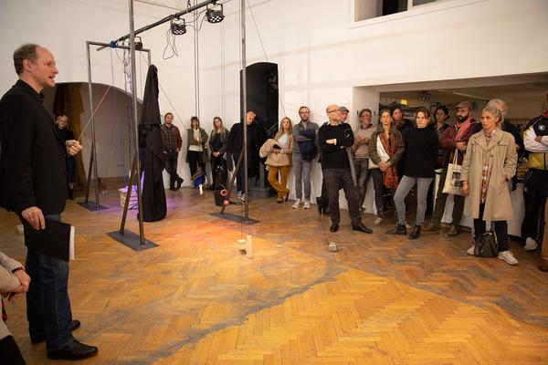 IG Bildende Kunst & AiR NÖ: Subliminial - Katie Lee & Veronika Hauer (Eröffnung, 8.10. - 15.11.2019) https://esel.at/termin/103244 | Foto: eSeL Foto: eSeL.at - Lorenz Seidler