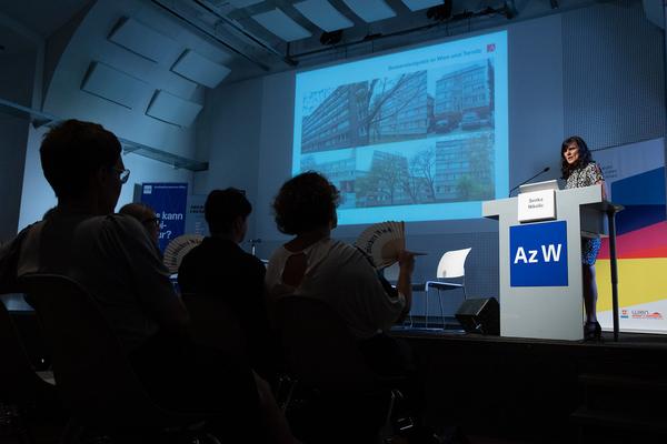 Architekturzentrum Wien: Symposium
"Serielles Bauen meets Wiener Wohnbau
Ein Symposium von Az W und IBA_Wien" (14.6.2019) https://www.azw.at/de/termin/serielles-bauen-meets-wiener-wohnbau | Foto: eSeL Foto: eSeL.at - Lorenz Seidler