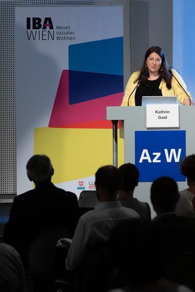 Architekturzentrum Wien: Kathrin Gaal @ Symposium
"Serielles Bauen meets Wiener Wohnbau
Ein Symposium von Az W und IBA_Wien" (14.6.2019) https://www.azw.at/de/termin/serielles-bauen-meets-wiener-wohnbau | Foto: eSeL Foto: eSeL.at - Lorenz Seidler