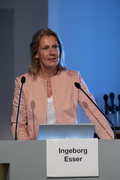 Architekturzentrum Wien: Ingeborg Esser @ Symposium
"Serielles Bauen meets Wiener Wohnbau
Ein Symposium von Az W und IBA_Wien" (14.6.2019) https://www.azw.at/de/termin/serielles-bauen-meets-wiener-wohnbau | Foto: eSeL Foto: eSeL.at - Lorenz Seidler