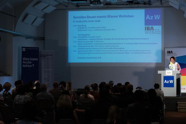Architekturzentrum Wien: Julia Gill @ Symposium"Serielles Bauen meets Wiener WohnbauEin Symposium von Az W und IBA_Wien" (14.6.2019) https://www.azw.at/de/termin/serielles-bauen-meets-wiener-wohnbau | Foto: eSeL Foto: eSeL.at - Lorenz Seidler