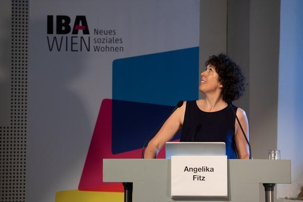 Architekturzentrum Wien: Angelika Fitz @ Symposium"Serielles Bauen meets Wiener WohnbauEin Symposium von Az W und IBA_Wien" (14.6.2019) https://www.azw.at/de/termin/serielles-bauen-meets-wiener-wohnbau | Foto: eSeL Foto: eSeL.at - Lorenz Seidler