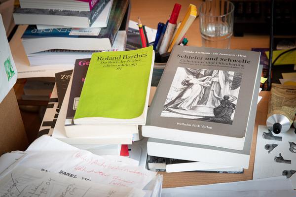The Dissident Goddesses‘ Network Temple Architecture Price 2019: Barbara Ungepflegt & Ela Posch  (29.11.2019) https://esel.at/termin/104029 | Foto: eSeL Foto: eSeL.at - Lorenz Seidler