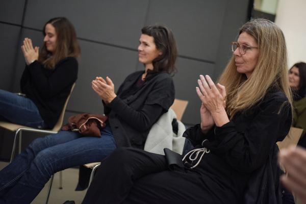Kunstraum Niederösterreich: Throwback 2: The Enforced Dress (21.11.2019) http://kunstraum.net | http://www.viennaartweek.at | Foto: eSeL Foto: eSeL.at - Joanna Pianka