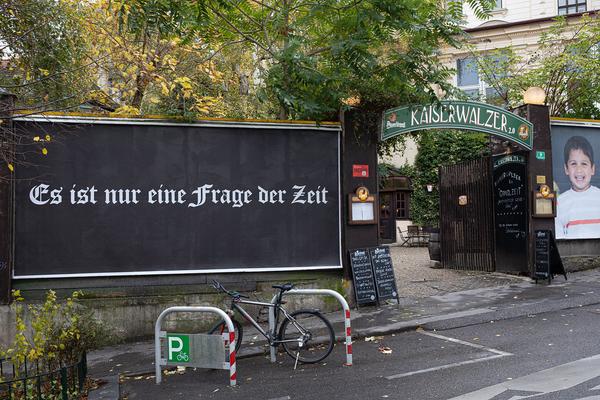 Felix Gonzalez-Torres "Untitled" (Ausstellungsort Esterhazygasse)   @ Time is Thirsty (Ausstellung: Kunsthalle Wien, 30.10.2019 - 26.1.2020, Eröffnung) http://www.kunsthallewien.at/#/de/ausstellungen/time-thirsty | Foto: eSeL Foto: eSeL.at - Lorenz Seidler