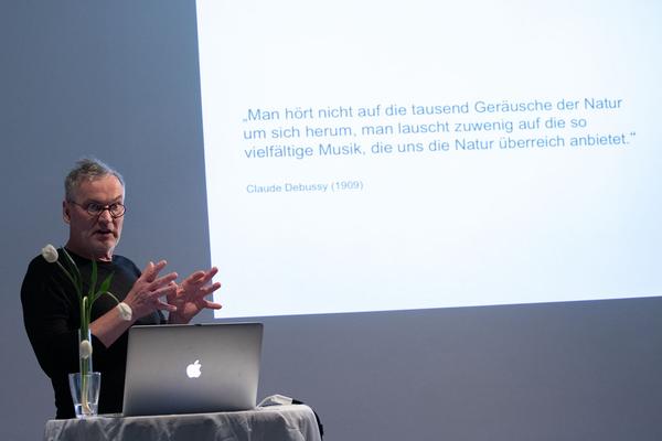 Bruno  Liberda - Unerhört! 3000(0) Jahre Neue Musik (Vortragsaal der iG Architektur, 23.3.2019) https://esel.at/termin/100765/unerhrt-3000-0-jahre-neue-musik | Foto: eSeL Foto: eSeL.at - Lorenz Seidler