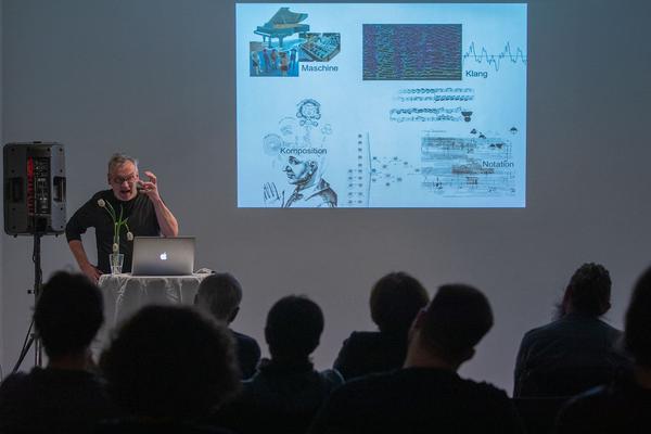 Bruno  Liberda - Unerhört! 3000(0) Jahre Neue Musik (Vortragsaal der iG Architektur, 23.3.2019) https://esel.at/termin/100765/unerhrt-3000-0-jahre-neue-musik | Foto: eSeL Foto: eSeL.at - Lorenz Seidler