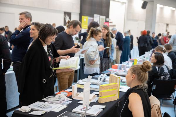 Vienna Art Book Fair #1 (Aula Angewandte, 4.10. - 6.10.2019) https://esel.at/termin/102537 | Foto: eSeL Foto: eSeL.at - Lorenz Seidler