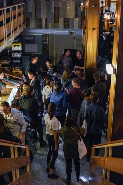 Vienna Art Book Fair #1: Party (Gartenbaukino, 5.10. 2019) https://esel.at/termin/103182 | Foto: eSeL.at - Joanna Pianka Foto: eSeL.at – Joanna Pianka