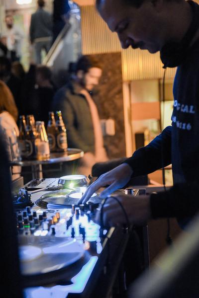 Vienna Art Book Fair #1: Party (Gartenbaukino, 5.10. 2019) https://esel.at/termin/103182 | Foto: eSeL.at - Joanna Pianka Foto: eSeL.at – Joanna Pianka