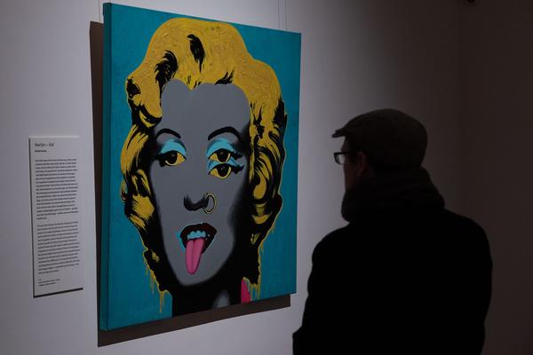Vienna Art Week 2019: Nepal Art Now. Direktorenführung mit Christian Schicklgruber (flat 1, 19.11.2019) https://www.viennaartweek.at | Foto: eSeL Foto: eSeL.at - Lorenz Seidler