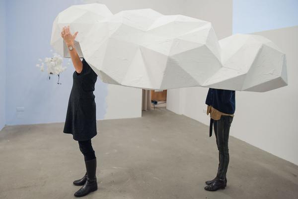 Vienna Art Week 2019: Vienna Art Week: Margot Pilz zu Gast bei "Wolken & andere Wahrheiten" (flux23 am T/abor, 20.11.2019) http://www.viennaartweek.at | https://www.galerie3.com | Fotos: eSeL.at - Joanna Pianka