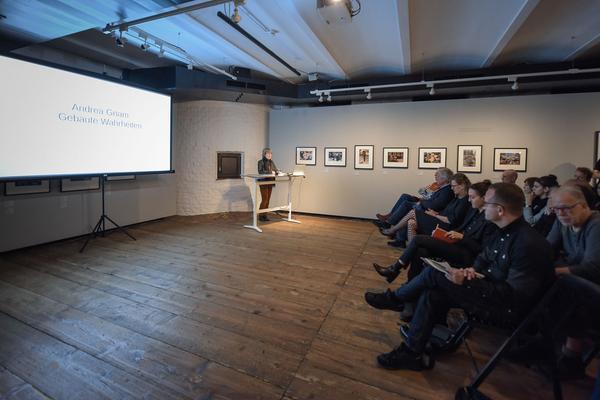 Vienna Art Week 2019: Fotografie & Wahrheit - Andrea Gnam: Gebaute Wahrheiten (Kunst Haus Wien, 20.11.2019) http://www.viennaartweek.at | https://www.kunsthauswien.com | Fotos: eSeL.at - Joanna Pianka