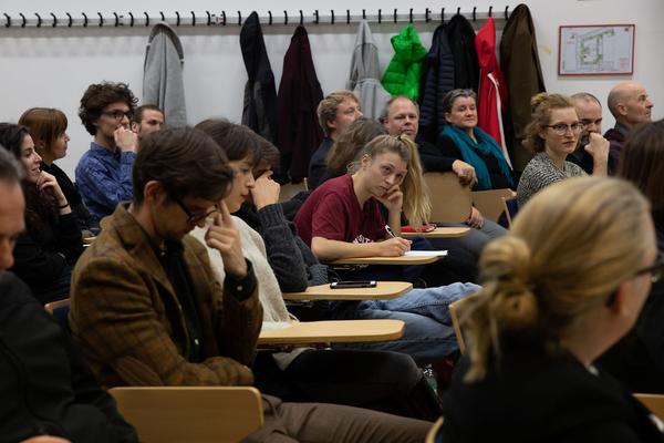 Vienna Art Week 2019: Das Nachleben der Vorhaut – Nekropolitik und Biokunst. MIT Press Leonardo LASER Talk (Angewandte @ Zentrum for Public Health, 18.11.2019) https://www.viennaartweek.at | Foto: eSeL Foto: eSeL.at - Lorenz Seidler