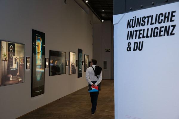 VIENNA BIENNALE 2019: Uncanny Values. Künstliche Intelligenz & Du (MAK, 29.5. - 6.10.2019) http://www.viennabiennale.org/ausstellungen/detail/uncanny-values-kuenstliche-intelligenz-du | Foto: eSeL Foto: eSeL.at - Lorenz Seidler