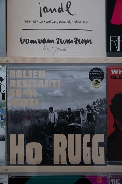 Schule für Dichtung: Vinyl Poetics (25.9.2019 - 28.2.2020) https://esel.at/termin/103047/vinyl-poetics | Foto: eSeL Foto: eSeL.at - Lorenz Seidler