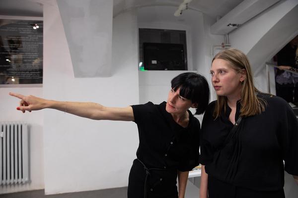 das weisse haus: Karine Fauchard "Vulkanische Aue" - Erste Bank MehrWERT Kunstpreis 2019 (02.10. – 09.11.2019) https://w.dasweissehaus.at | Foto: eSeL Foto: eSeL.at - Lorenz Seidler