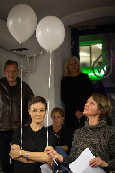 das weisse haus: "„Wie wir arbeiten wollen – Kollektives Handeln und künstlerische Komplizinnenschaft“(02.10. – 9.11.2019) https://w.dasweissehaus.at | Foto: eSeL Foto: eSeL.at - Lorenz Seidler