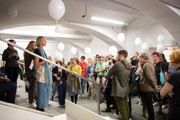 das weisse haus: Karine Fauchard "Vulkanische Aue" - Erste Bank MehrWERT Kunstpreis 2019 (02.10. – 09.11.2019) https://w.dasweissehaus.at | Foto: eSeL Foto: eSeL.at - Lorenz Seidler