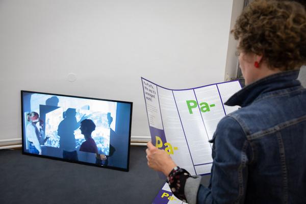 das weisse haus: "„Wie wir arbeiten wollen – Kollektives Handeln und künstlerische Komplizinnenschaft“(02.10. – 9.11.2019) https://w.dasweissehaus.at | Foto: eSeL Foto: eSeL.at - Lorenz Seidler