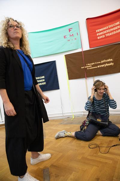 das weisse haus: "„Wie wir arbeiten wollen – Kollektives Handeln und künstlerische Komplizinnenschaft“(02.10. – 9.11.2019) https://w.dasweissehaus.at | Foto: eSeL Foto: eSeL.at - Lorenz Seidler