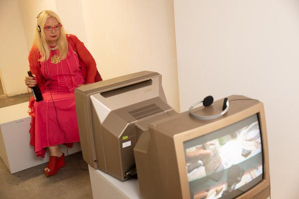 das weisse haus: "„Wie wir arbeiten wollen – Kollektives Handeln und künstlerische Komplizinnenschaft“(02.10. – 9.11.2019) https://w.dasweissehaus.at | Foto: eSeL Foto: eSeL.at - Lorenz Seidler