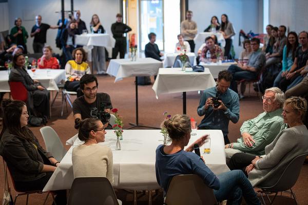 AzW Stadtlabor: Wie Wir Wohnen. Erfahrungsaustausch (22.9.2019) https://stadtlabore.wien.gv.at/site/willst-du-hier-wohnen | Foto: eSeL Foto: eSeL.at - Lorenz Seidler