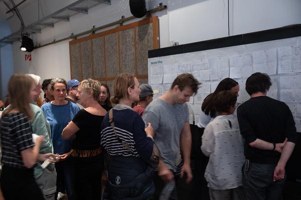 AzW Stadtlabor: Wie Wir Wohnen. Erfahrungsaustausch (22.9.2019) https://stadtlabore.wien.gv.at/site/willst-du-hier-wohnen | Foto: eSeL Foto: eSeL.at - Lorenz Seidler