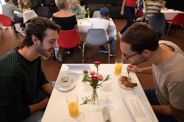 AzW Stadtlabor: Wie Wir Wohnen. Schlüsselübergabe (21.9.2019) https://stadtlabore.wien.gv.at/site/willst-du-hier-wohnen | Foto: eSeL Foto: eSeL.at - Lorenz Seidler