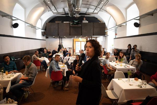 AzW Stadtlabor: Wie Wir Wohnen. Schlüsselübergabe (21.9.2019) https://stadtlabore.wien.gv.at/site/willst-du-hier-wohnen | Foto: eSeL Foto: eSeL.at - Lorenz Seidler