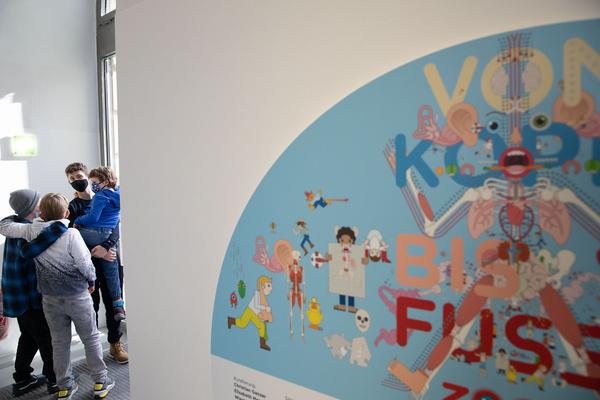 Zoom Kindermuseum: Wiener Kindervorlesung: Rupert Ursin - Kann man durch zwei Türen gleichzeitig gehen? (18.10.2020) https://www.kindermuseum.at/wiener_kindervorlesungen | Foto: eSeL Foto: eSeL.at - Lorenz Seidler