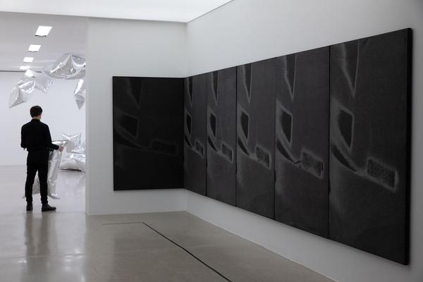 mumok: Andy Warhol Exhibits. A glittering Alternative (25.9.2020 - 31.1.2021) https://www.mumok.at/de/events/andy-warhol-exhibits | Foto: eSeL Foto: eSeL.at - Lorenz Seidler