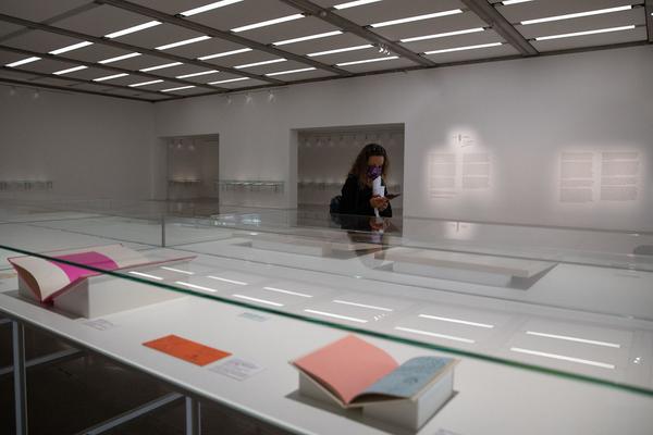mumok: Andy Warhol Exhibits. A glittering Alternative (25.9.2020 - 31.1.2021) https://www.mumok.at/de/events/andy-warhol-exhibits | Foto: eSeL Foto: eSeL.at - Lorenz Seidler