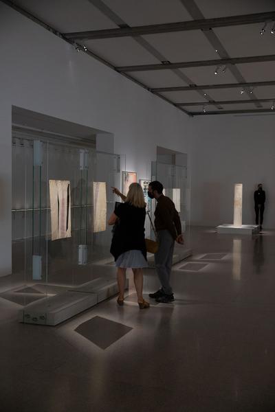 mumok: Andy Warhol Exhibits. A glittering Alternative (25.9.2020 - 31.1.2021) https://www.mumok.at/de/events/andy-warhol-exhibits | Foto: eSeL Foto: eSeL.at - Lorenz Seidler