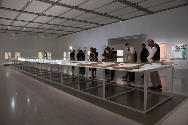 mumok: Andy Warhol Exhibits. A glittering Alternative (25.9.2020 - 31.1.2021) https://www.mumok.at/de/events/andy-warhol-exhibits | Foto: eSeL Foto: eSeL.at - Lorenz Seidler