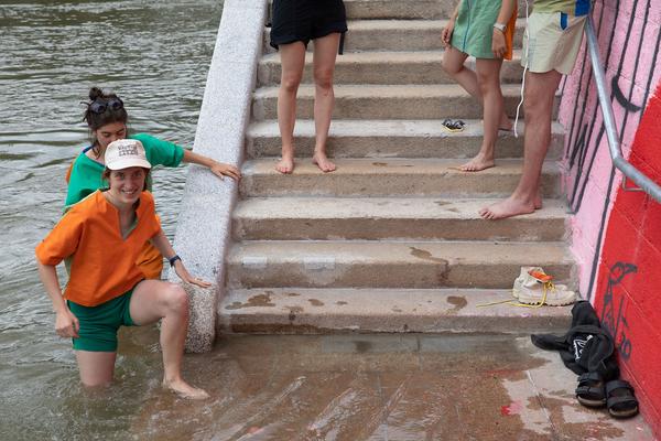 Angewandte Festival 2020: Schwimmverein Donaukanal (23.6.2020) https://schwimmvereindonaukanal.org | Foto: eSeL Foto: eSeL.at - Lorenz Seidler